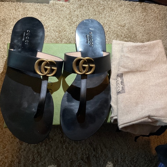 Gucci Women’s Marmont Thong Sandal size 371/2  Black color - Picture 3 of 4